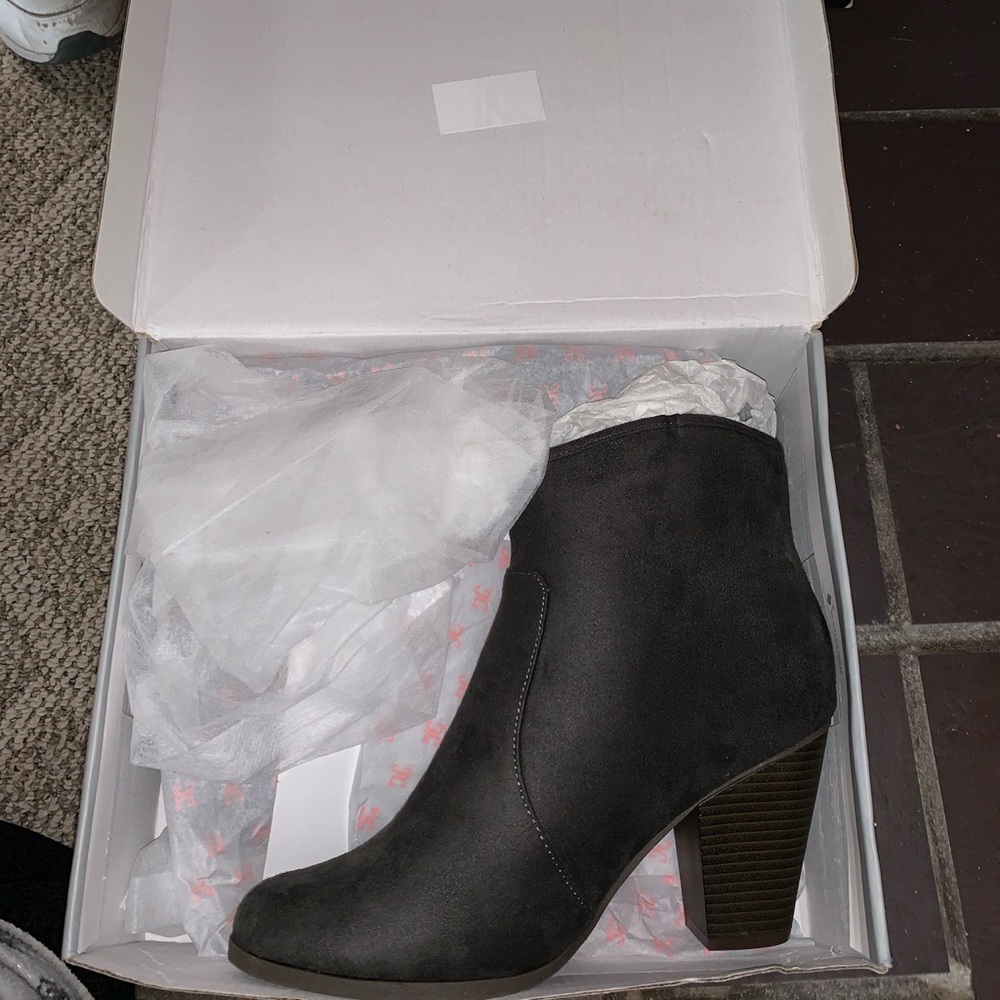 Woman boots - Picture 4 of 5